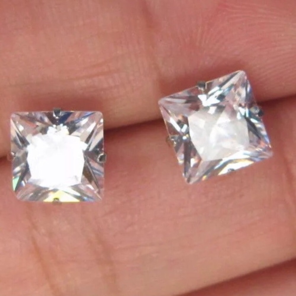 💗 HYPOALLERGENIC PRINCESS CUT CUBIC ZIRCONIA EARRINGS 6mm NEW